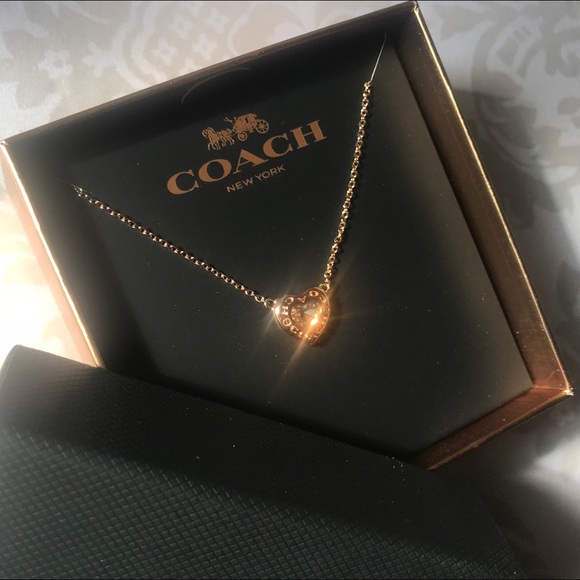 ✨COACH✨LAST 1! Rose Gold Heart Shaped Necklace NEW - Picture 2 of 8